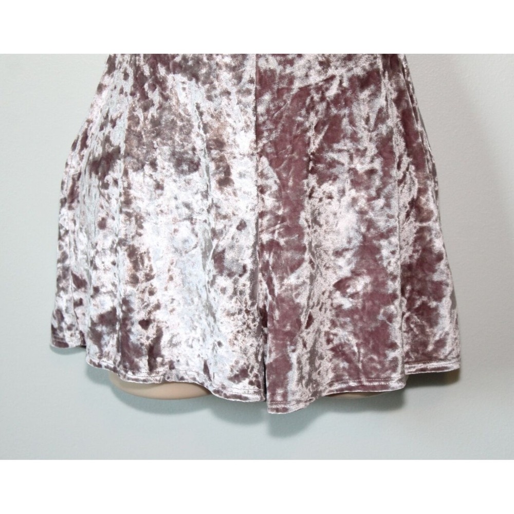 NEW Urban Outfitters Crushed Velvet Romper Blush Pink XS Party Date Night Glam - Picture 4 of 11